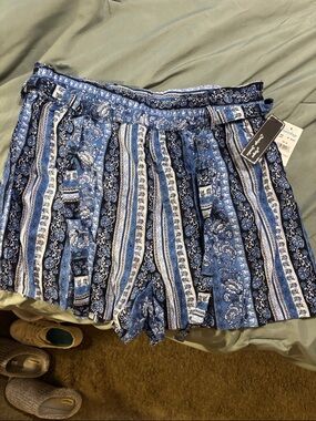 Argee Design Studio shorts